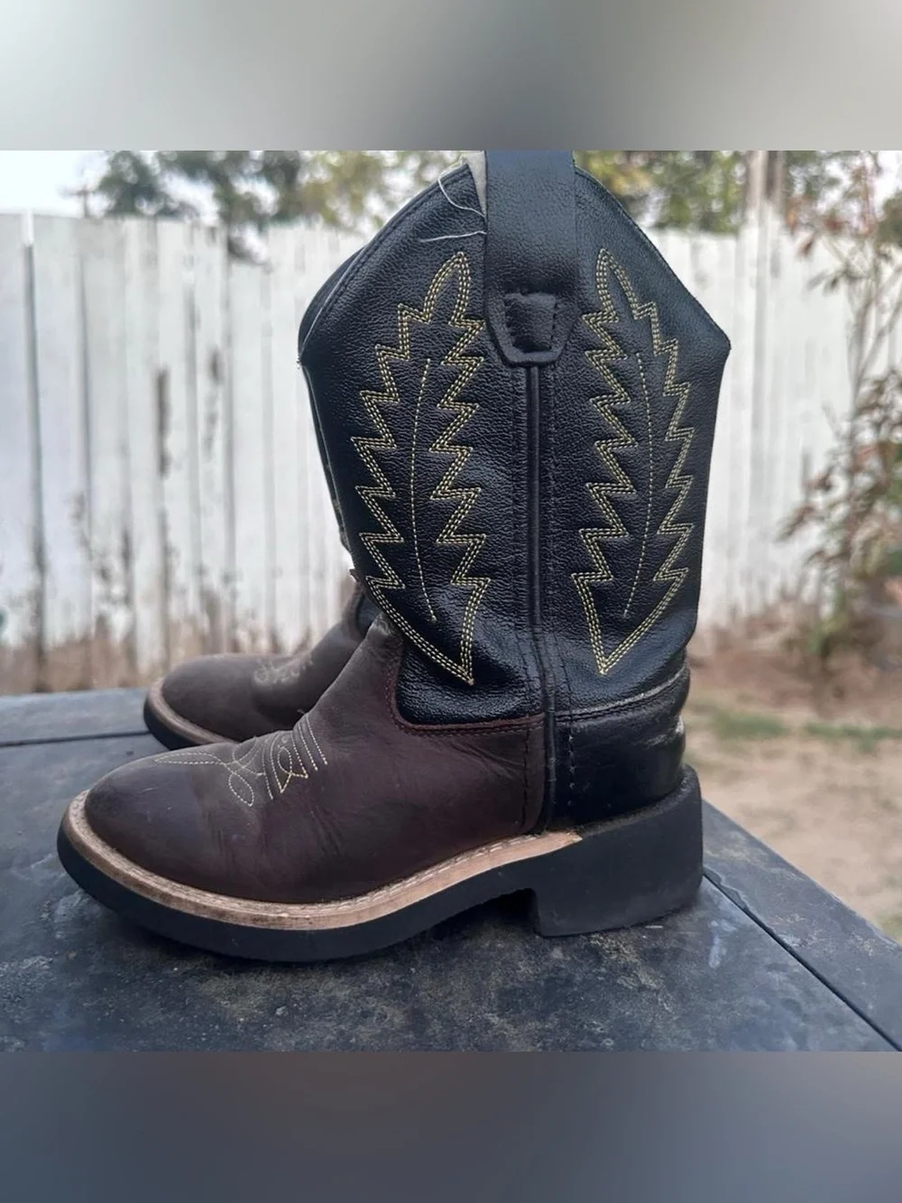 Kids Two-Tone Brown and Black Western Pull-On Cowboy Boots with Yellow Stitching